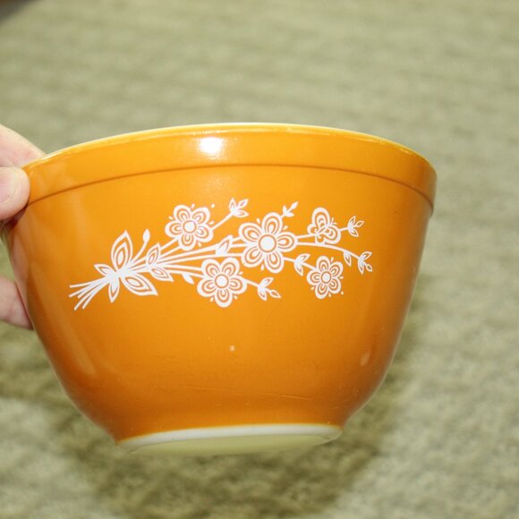 Vintage Pyrex Butterfly Gold Set of 3 Mixing Bowls 401 402 403 - Nesting Design - Picture 12 of 14
